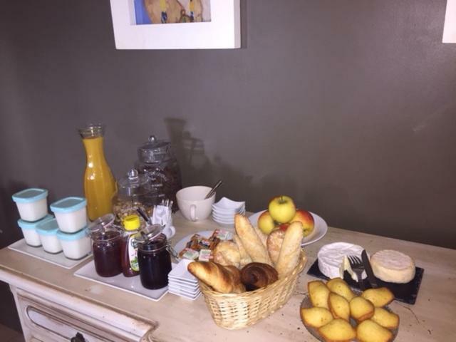 La Corbonniere Bed & Breakfast Geneslay Dış mekan fotoğraf